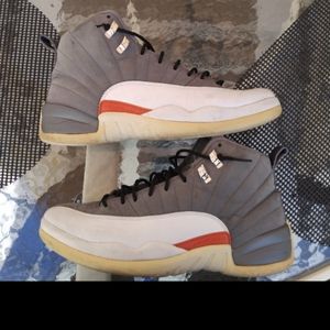 Jordan 12 cool Gray orange